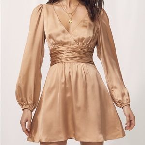 Aritzia Wilfred Dress
